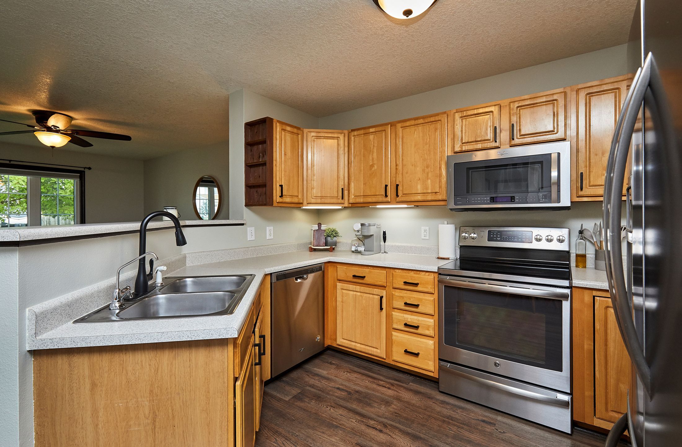 Listing Photo: 316 Oak St_014